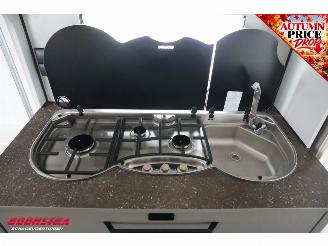 Burstner  Averso 535 TL B66 Single Beds LMV Middenkeuken picture 18