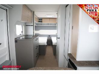 Burstner  Averso 535 TL B66 Single Beds LMV Middenkeuken picture 14