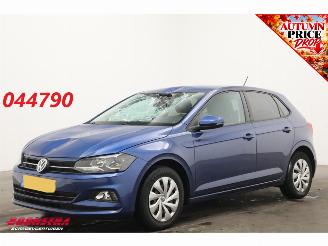 krockskadad bil auto Volkswagen Polo 1.0 TSI Comfortline ACC AHK Airco Navi AppleCarplay/Androidauto 2018/1