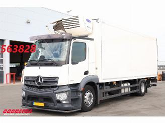 dommages camions /poids lourds Mercedes Actros 1827 Carrier Syberia MT 3-Compartimenten 2022/9