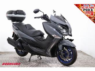 Suzuki Burgman 400 ABS LED 12.697 km! picture 2