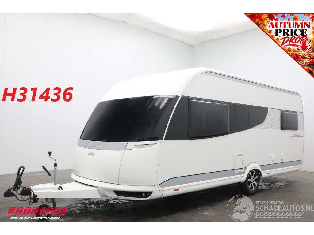 Hobby 495 UL Premium Middenkeuken Rondzit LMV