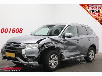 damaged passenger cars Mitsubishi Outlander 2.0 PHEV Business Edition 4x4 Camera AHK Clima Cruise Navi 2015/10