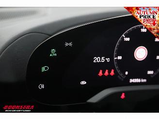 Porsche Taycan 93.4 kWh Perf.Bat.+ Chrono Pano ACC Bose 360° Memory Chalk picture 38