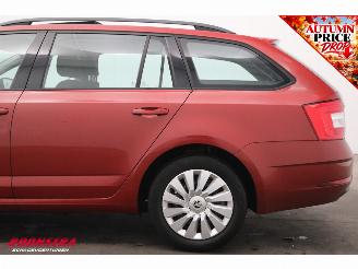 Skoda Octavia 1.6 TDI Greentech Ambition Pano PDC Cruise Airco picture 6
