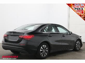 Mercedes A-klasse 180 Business Line ACC Camera SHZ Virtual Clima Navi LED LMV picture 3
