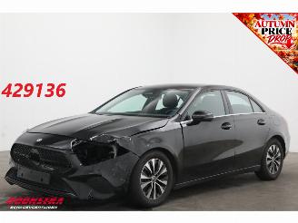 Avarii autoturisme Mercedes A-klasse 180 Business Line ACC Camera SHZ Virtual Clima Navi LED LMV 2023/10