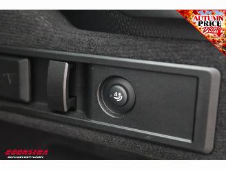 BMW 3-serie 318i Aut. M-Sport Pano AHK Camera SHZ Leder LED picture 24