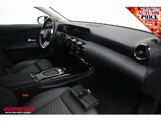 Mercedes A-klasse 200 d Aut. Business Line Navi Clima Cruise Camera SHZ picture 13
