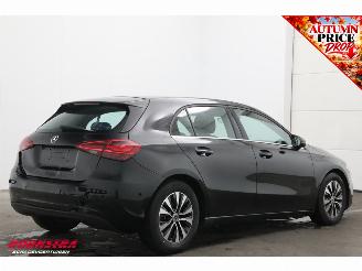 Mercedes A-klasse 200 d Aut. Business Line Navi Clima Cruise Camera SHZ picture 3