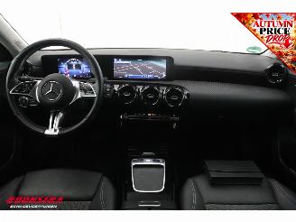 Mercedes A-klasse 200 d Aut. Business Line Navi Clima Cruise Camera SHZ picture 14