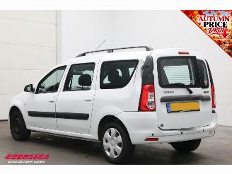 Dacia Logan MCV 1.6 MPI Lauréate Airco PDC picture 4