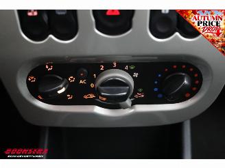 Dacia Logan MCV 1.6 MPI Lauréate Airco PDC picture 19
