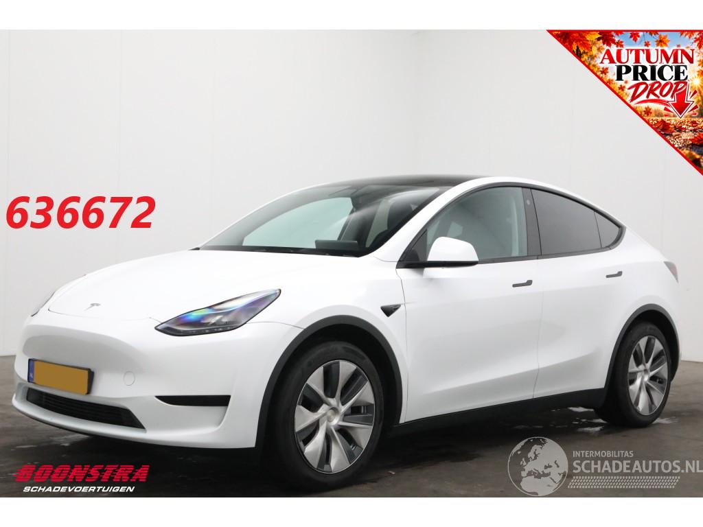 Tesla Model Y RWD 58 kWh Fahrbar Pano 360° LrHZ ACC LED 57.672km!!