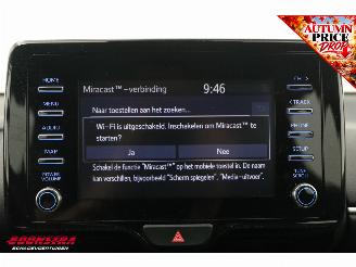 Toyota Yaris 1.5 Hybrid Dynamic Cruise Camera Bluetooth Clima picture 25