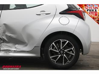 Toyota Yaris 1.5 Hybrid Dynamic Cruise Camera Bluetooth Clima picture 7