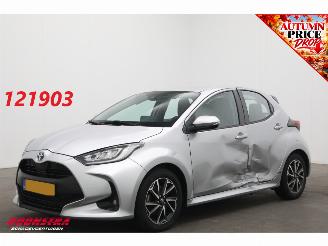 Schadeauto Toyota Yaris 1.5 Hybrid Dynamic Cruise Camera Bluetooth Clima 2023/4
