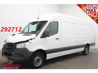 damaged commercial vehicles Mercedes Sprinter 311 CDI L4-H2 Cruise Navi Camera Airco 2021/3