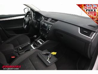Skoda Octavia Combi 1.6 TDI Greentech Ambition Cruise Bluetooth Airco picture 5