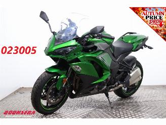 krockskadad bil motor Kawasaki Z 1000 SX ABS Tourer Edition LED 19.052 km! 2019/4