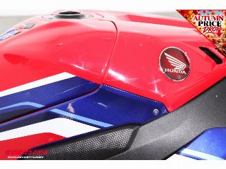 Honda  CBR 1000RR-R SP Fireblade eC-ABS LED Akrapovic Lap Timer Cruise picture 18