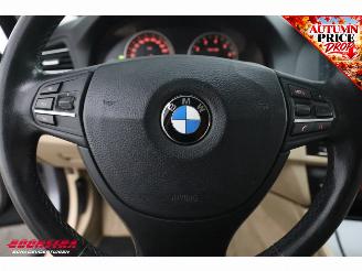 BMW 5-serie Touring 530i Aut. Upgrade Edition Cruise Navi Leder SHZ PDC AHK Bluetooth Clima picture 16