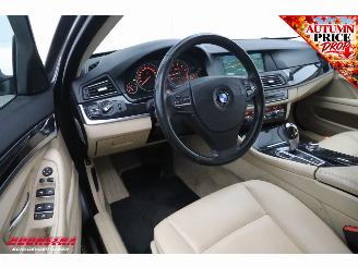 BMW 5-serie Touring 530i Aut. Upgrade Edition Cruise Navi Leder SHZ PDC AHK Bluetooth Clima picture 15