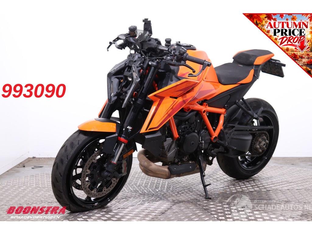 KTM 1390 SuperDuke R ABS LED Remus Cruise Heizgriffe