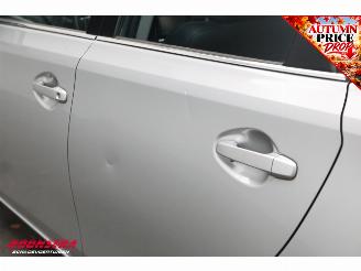 Toyota Auris 1.8 Hybrid Lease Pro Cruise Navi Camera PDC Bluetooth Clima picture 8