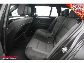 BMW 5-serie Touring 520i Aut. M Sport Cruise Navi Virtual PDC Bluetooth Clima picture 26