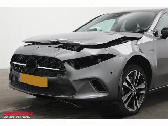Mercedes A-klasse Premium Plus Burmester SHZ AHK Camera Clima Cruise picture 12