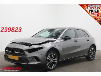 skadebil auto Mercedes A-klasse Premium Plus Burmester SHZ AHK Camera Clima Cruise 2020/6