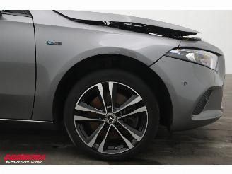 Mercedes A-klasse Premium Plus Burmester SHZ AHK Camera Clima Cruise picture 5