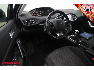Peugeot 308 SW 1.2 PureTech Blue Lease Navi Clima Cruise LED Apple/Android picture 10