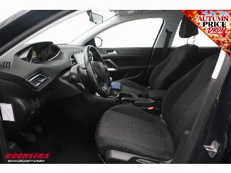 Peugeot 308 SW 1.2 PureTech Blue Lease Navi Clima Cruise LED Apple/Android picture 8