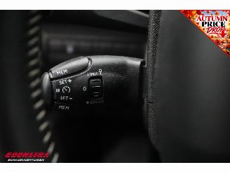 Peugeot 308 SW 1.2 PureTech Blue Lease Navi Clima Cruise LED Apple/Android picture 13