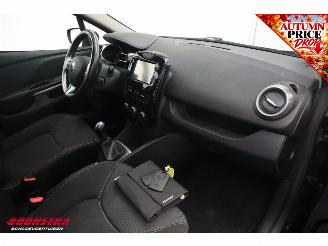 Renault Clio Estate 0.9 TCe Night en Day Airco Cruise PDC LED picture 11