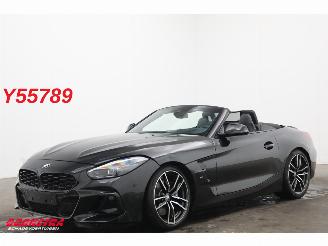 krockskadad bil auto BMW Z4 Roadster M40i M Sport HUD ACC Navi Virtual Memory Leder SHZ Apple/Android Camera PDC Clima 2026/0