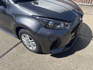 Mazda 2  picture 5
