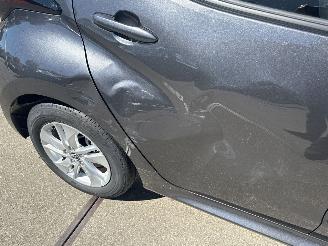 Mazda 2  picture 9