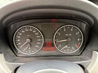 BMW 3-serie Touring 320i Executive Aut APK picture 29