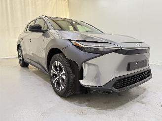 Damaged car Toyota bZ4X Electric Active Aut. 2023/10