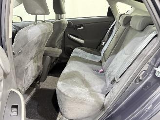 Toyota Prius HB 1.8 Dual VVT-i Hybrid Dynamic picture 17
