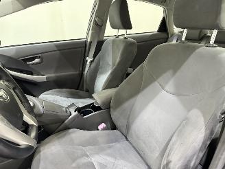 Toyota Prius HB 1.8 Dual VVT-i Hybrid Dynamic picture 19