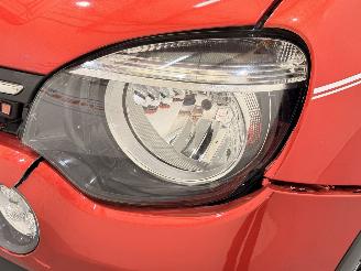 Damaged car Renault Twingo OpenAir 0.9 TCe Dynamique Clima/Navi 2017/5