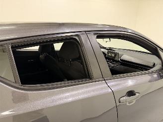Toyota C-HR 1.2 Turbo C-ity picture 13
