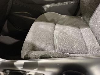 Toyota C-HR 1.2 Turbo C-ity picture 24