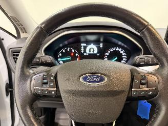 Ford Focus Wagon 1.0 EcoBoost Trend Edition picture 36