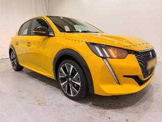 Avarii autoturisme Peugeot 208 1.2 GT 130 Automaat 2021/1