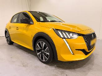 Peugeot 208 1.2 GT 130 Automaat picture 19